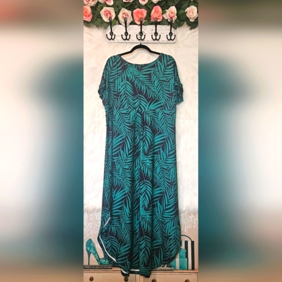 Ekouaer Luxury Longline Lounge Dress - Picture 4 of 9